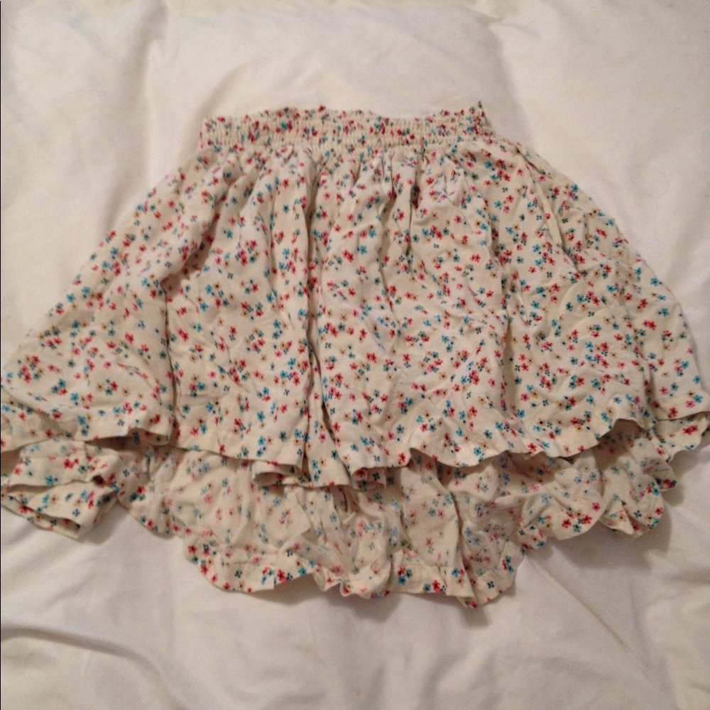 Flowy stretchy skirt